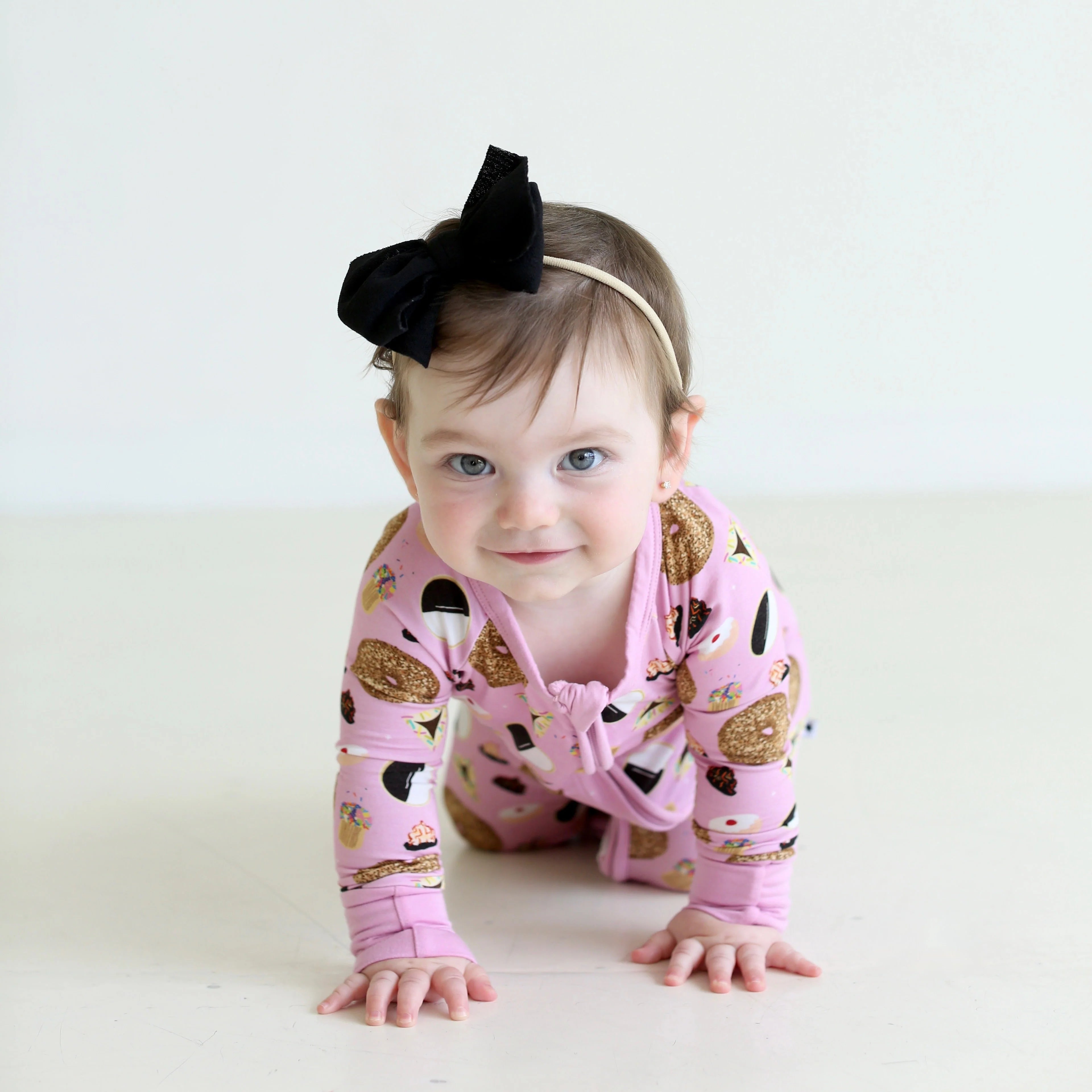 Shiloh & Kate - Pink Treats Zipper Onsie