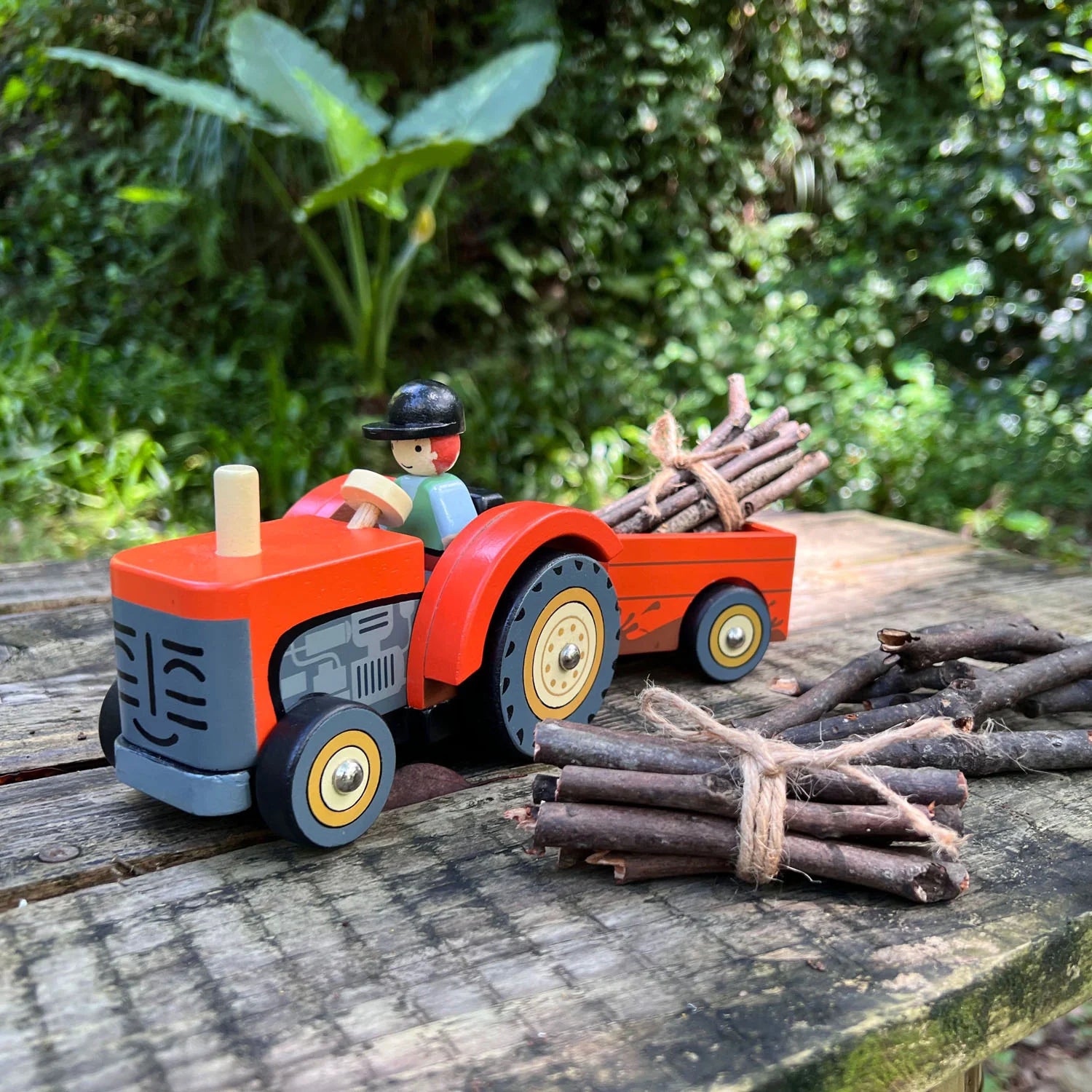 Tender Leaf - Farmyard Tractor